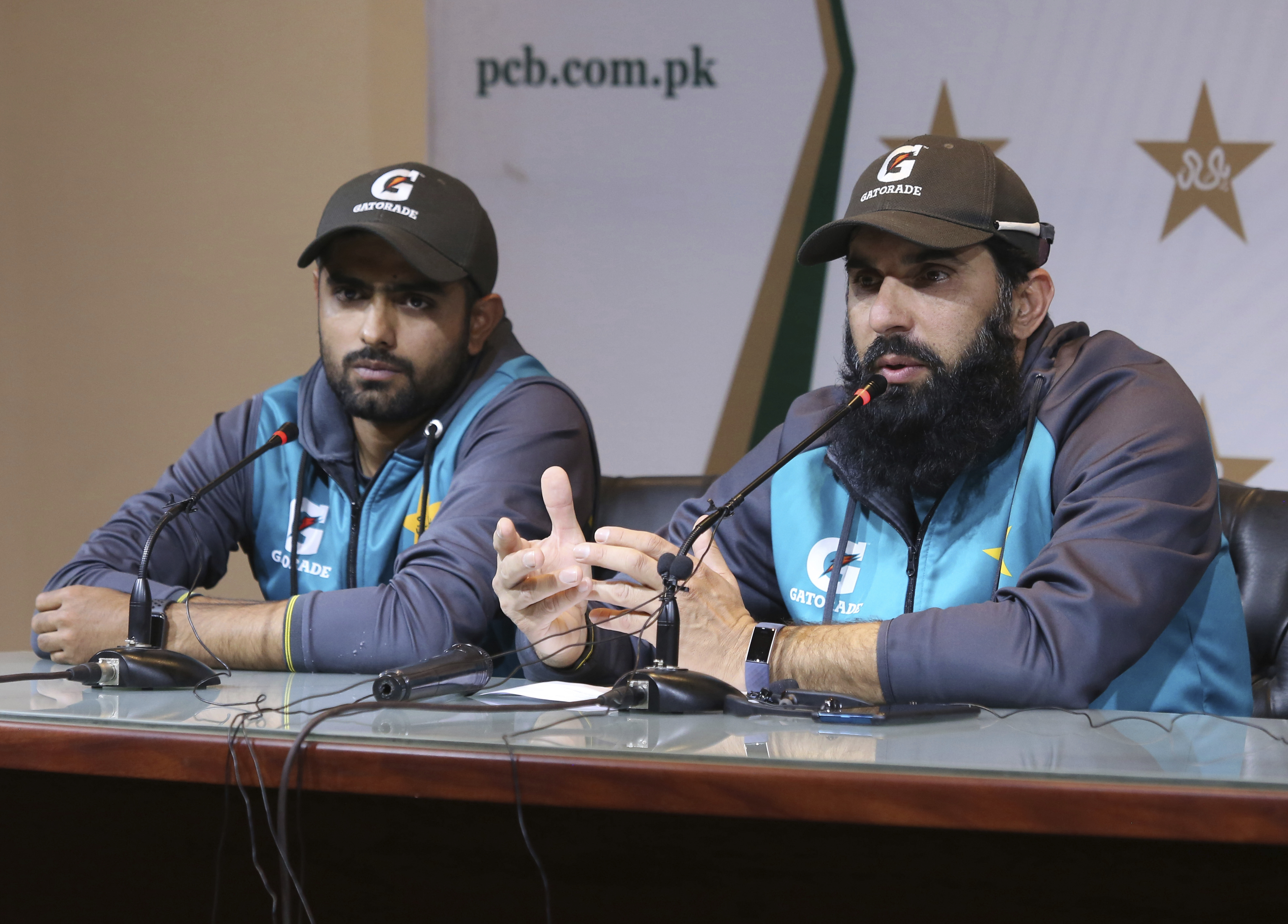 Pakistan recalls Malik and Hafeez for Bangladesh T20 series