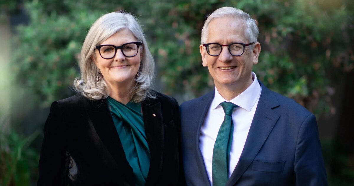 Australian governor and Vaovasamanaia in for Independence, NZ to hold fuel talks