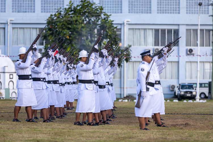 Do we need guns in paradise?