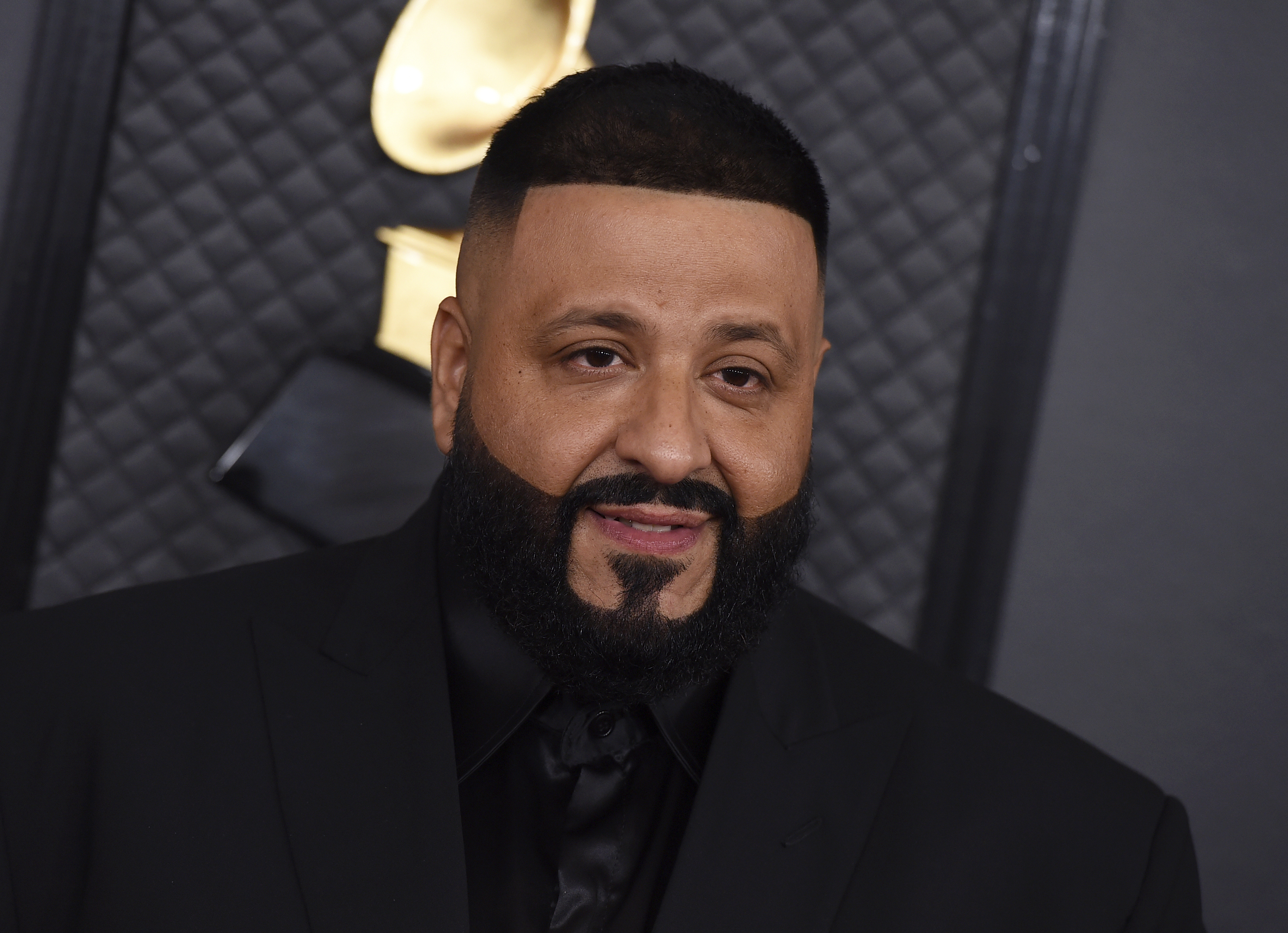 BET network plans starry show as Broadway extends shutdown