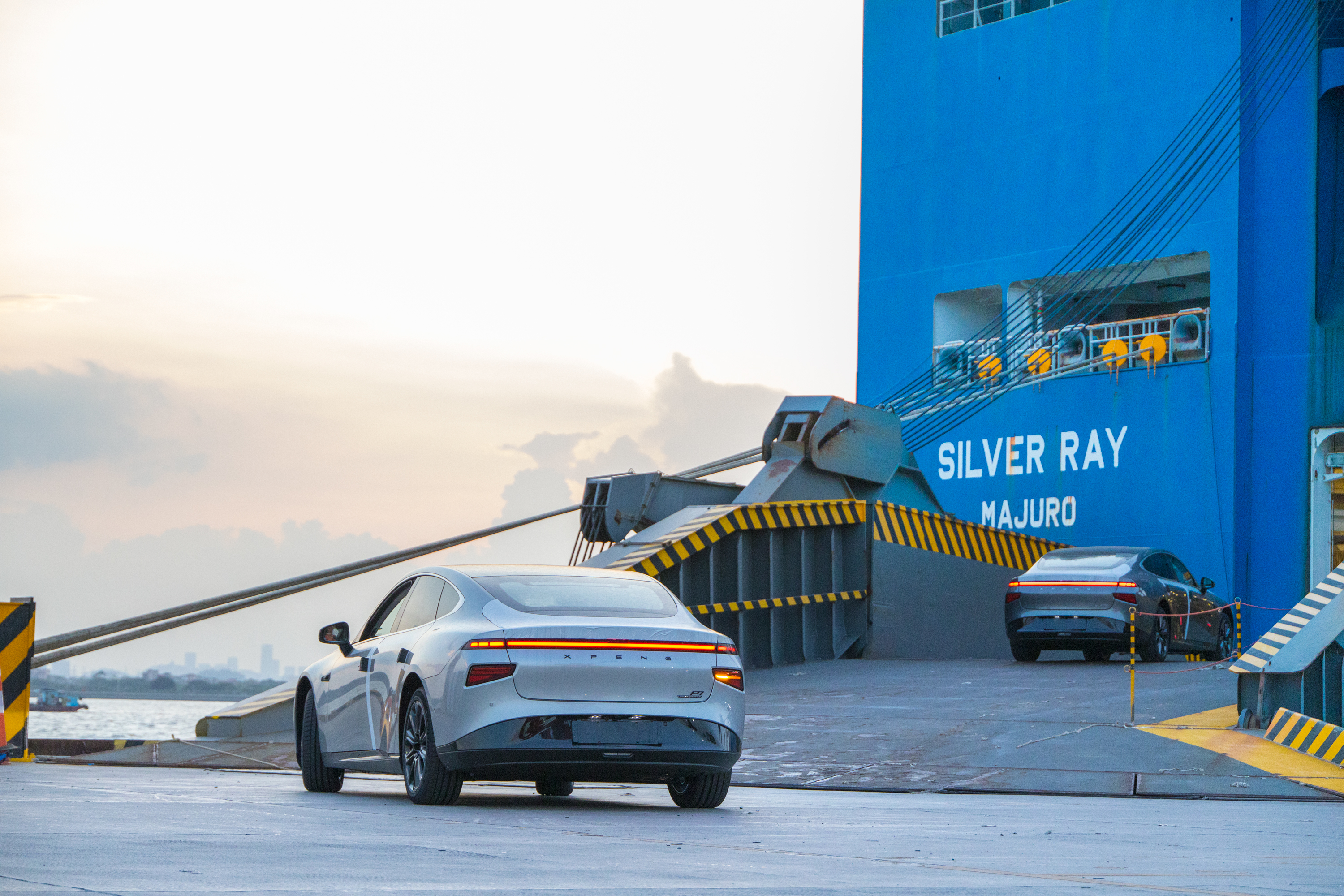 XPeng Ships First Batch of P7 Smart Electric Sedan to Norway, Reinforcing Full Commitment to International Markets