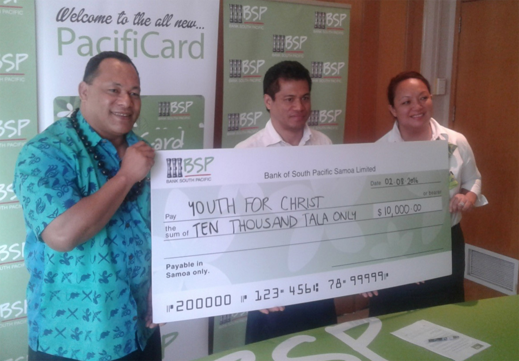 Olympic champion Thompson stars as Bolt skips Diamond meet