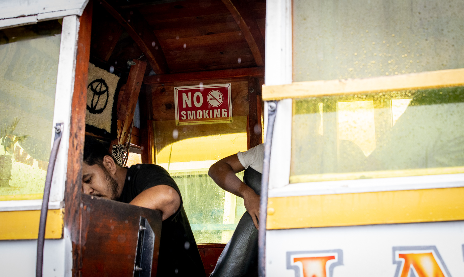 Smoking law openly ignored in Samoa