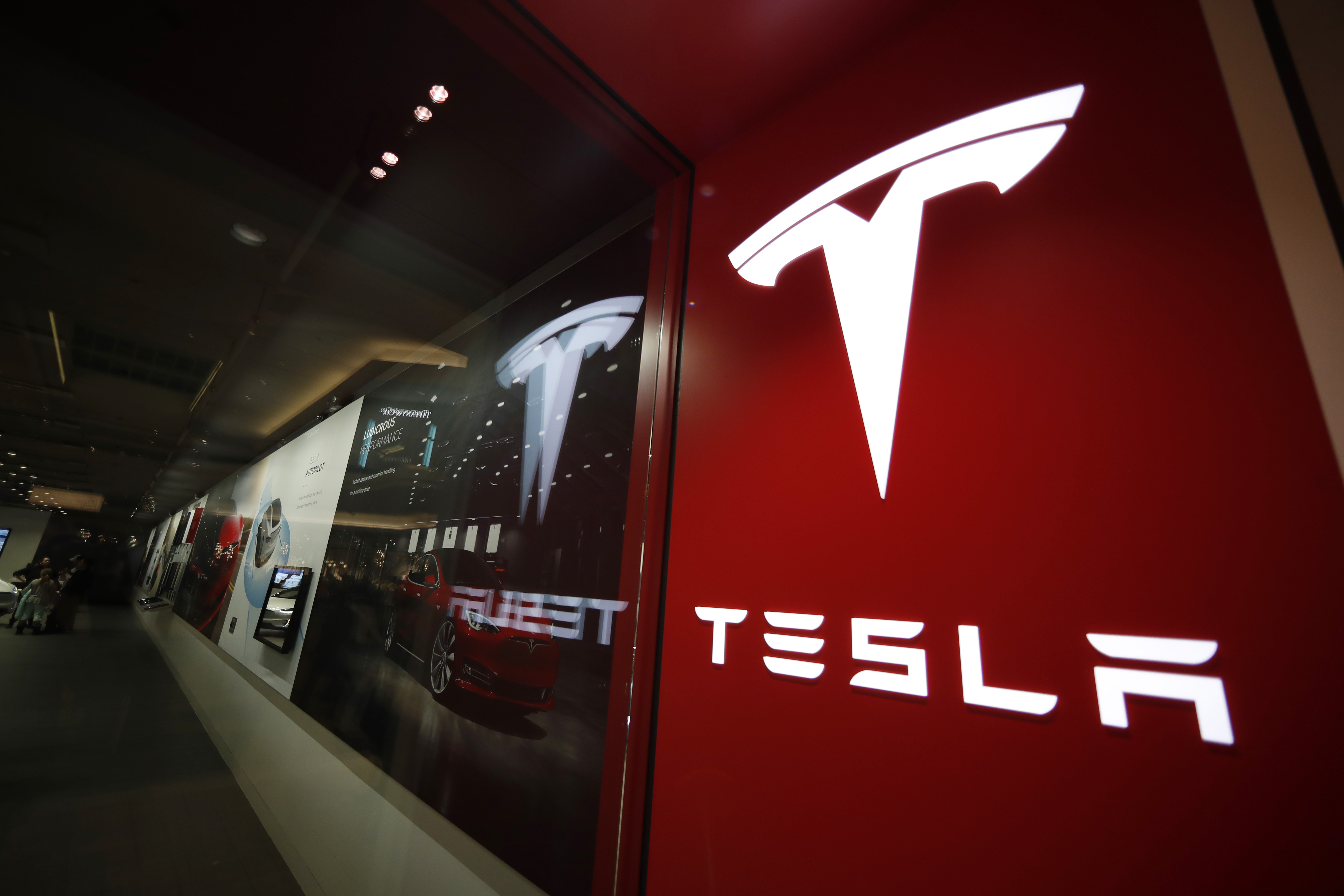 NTSB seeks video, photos of fiery South Florida Tesla crash