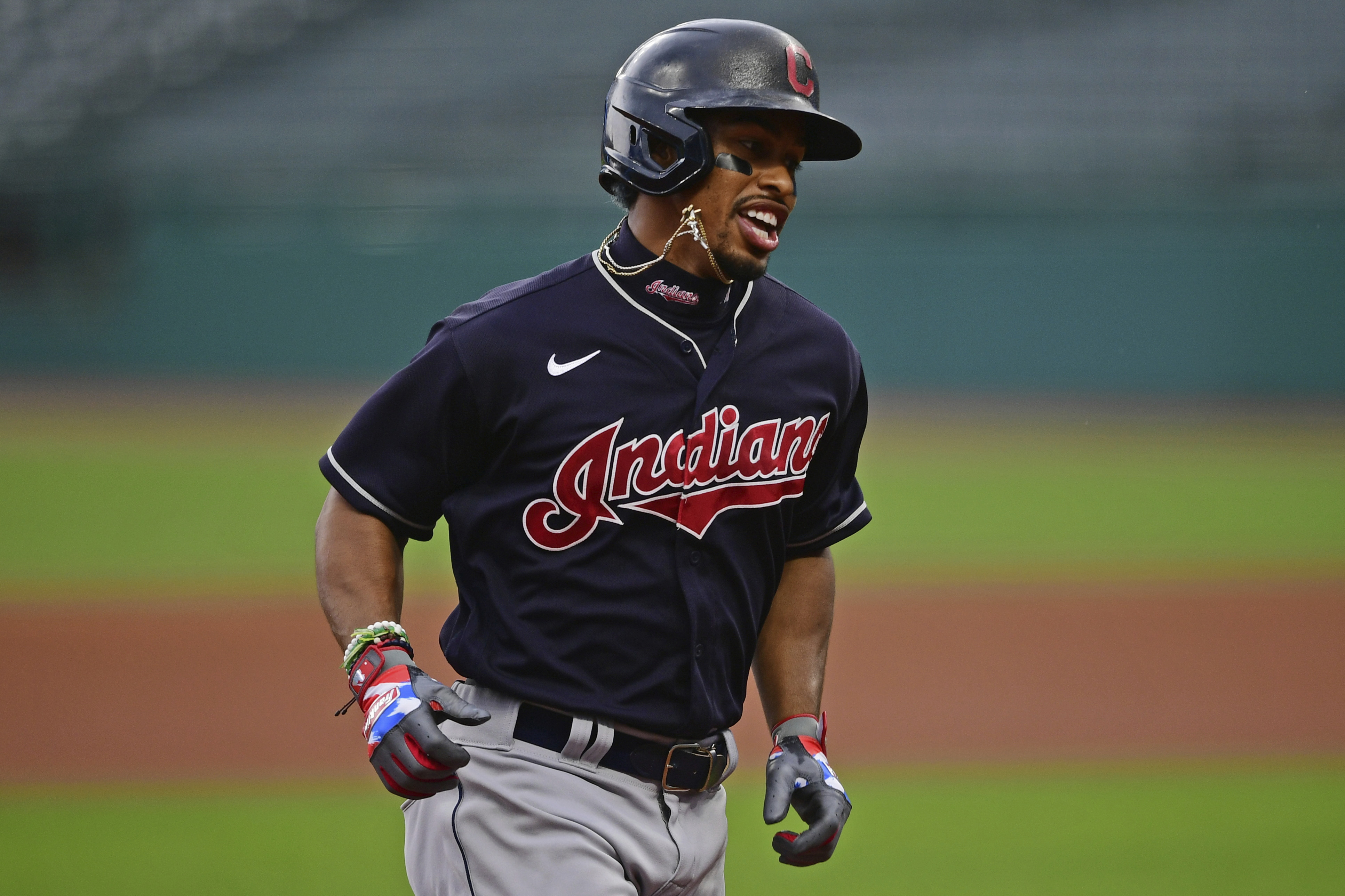 Indians, other teams pressured after Redskins drop nickname