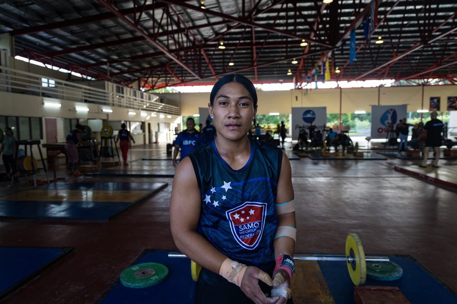 Seine sets new snatch world record
