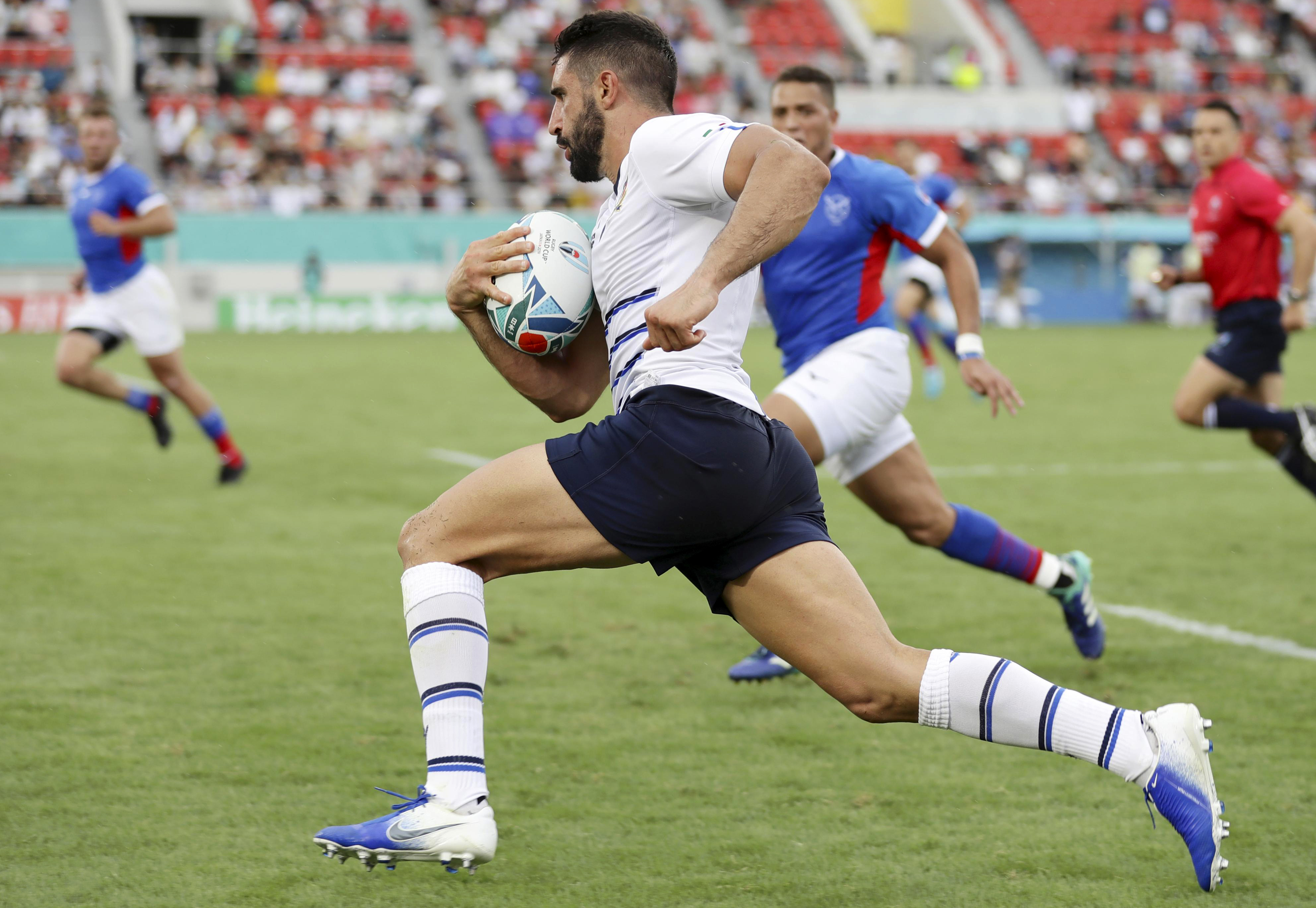 At his 5th World Cup, Parisse leads Italy to a win v Namibia