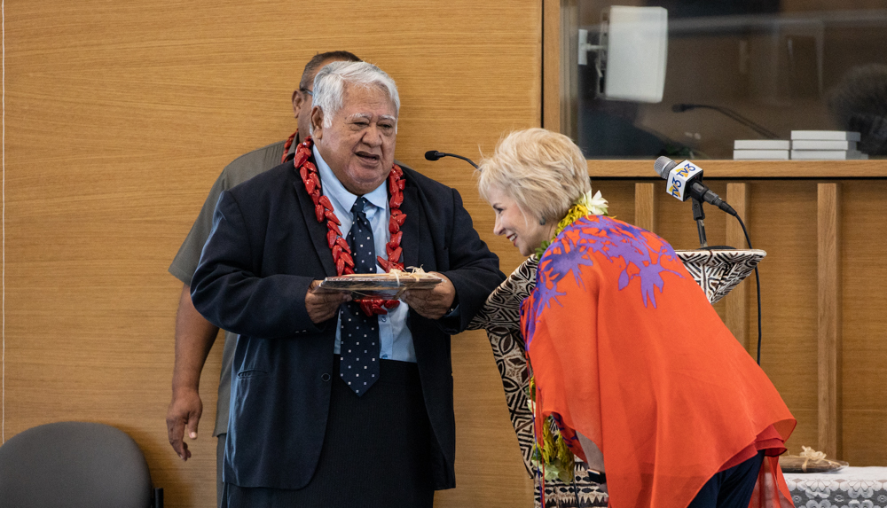 Parliament gifted with Tasmanian clock