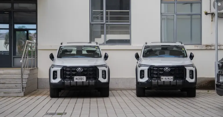 The two vehicles and government procedures