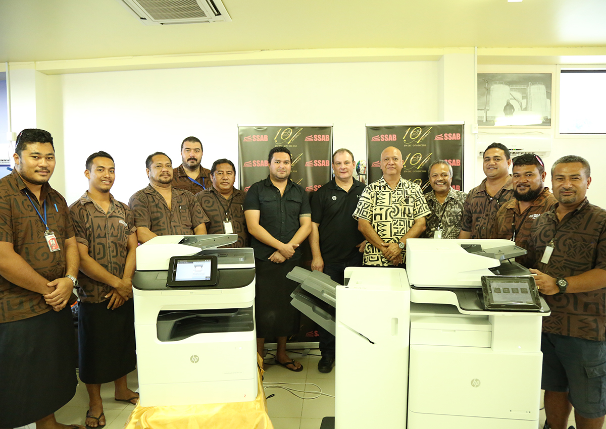 Madrid routs 9-man Rayo Vallecano 10-2 in Spanish league