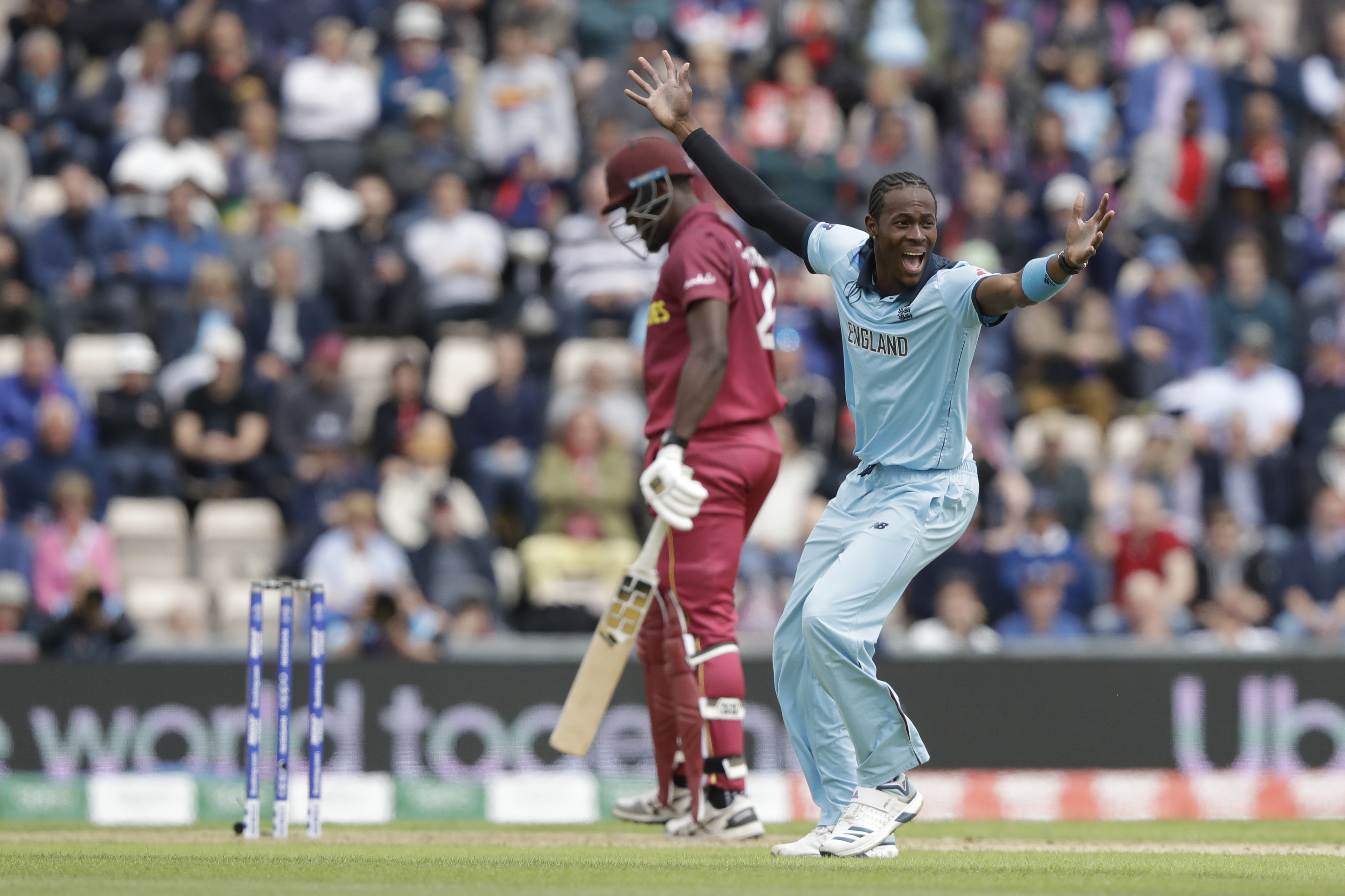 The Latest: WIndies' Brathwaite penalized for umpire dissent