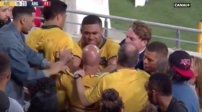 Flora Duffy of Bermuda wins 1st Commonwealth Games gold