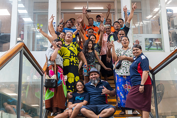 Woman gets 10,000 reasons to smile