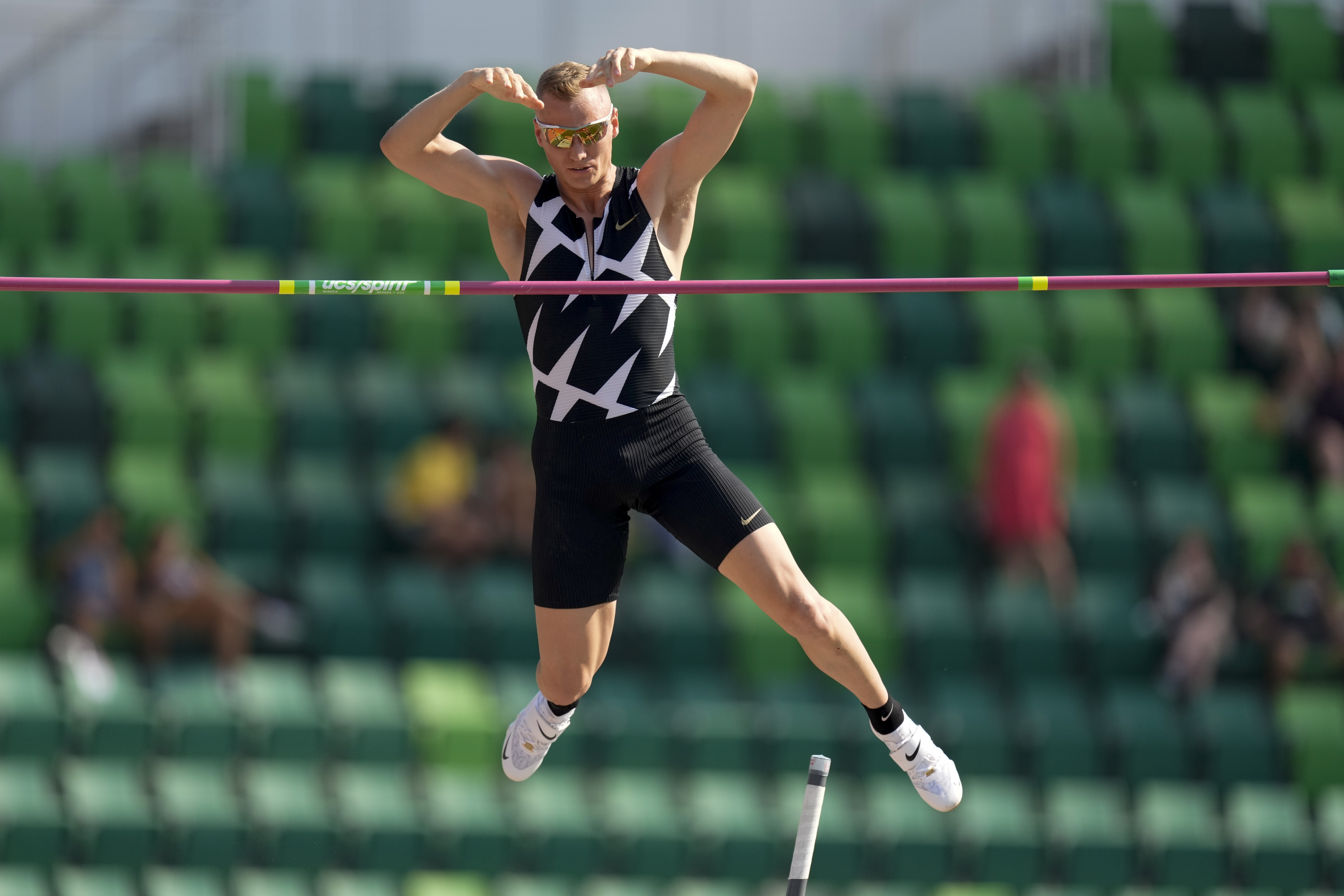 US pole vaulter's positive test sends Aussies into isolation