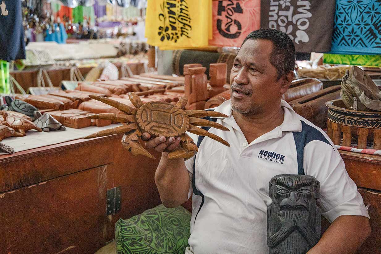 Handicraft vendors defend their prices