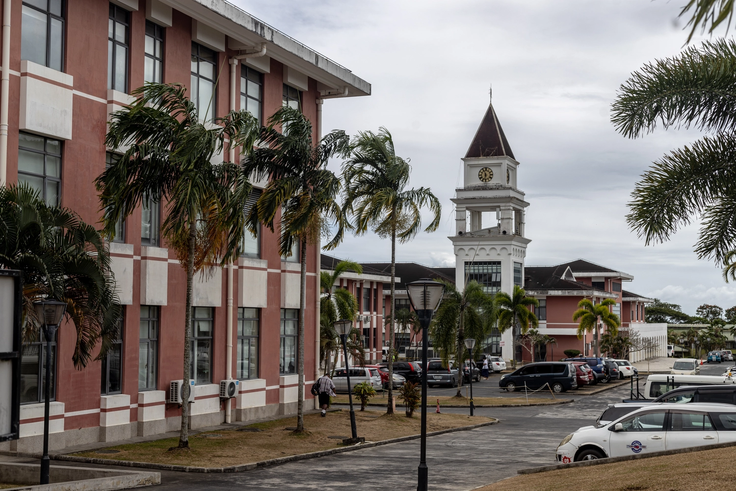 Driver loses fingers in accident