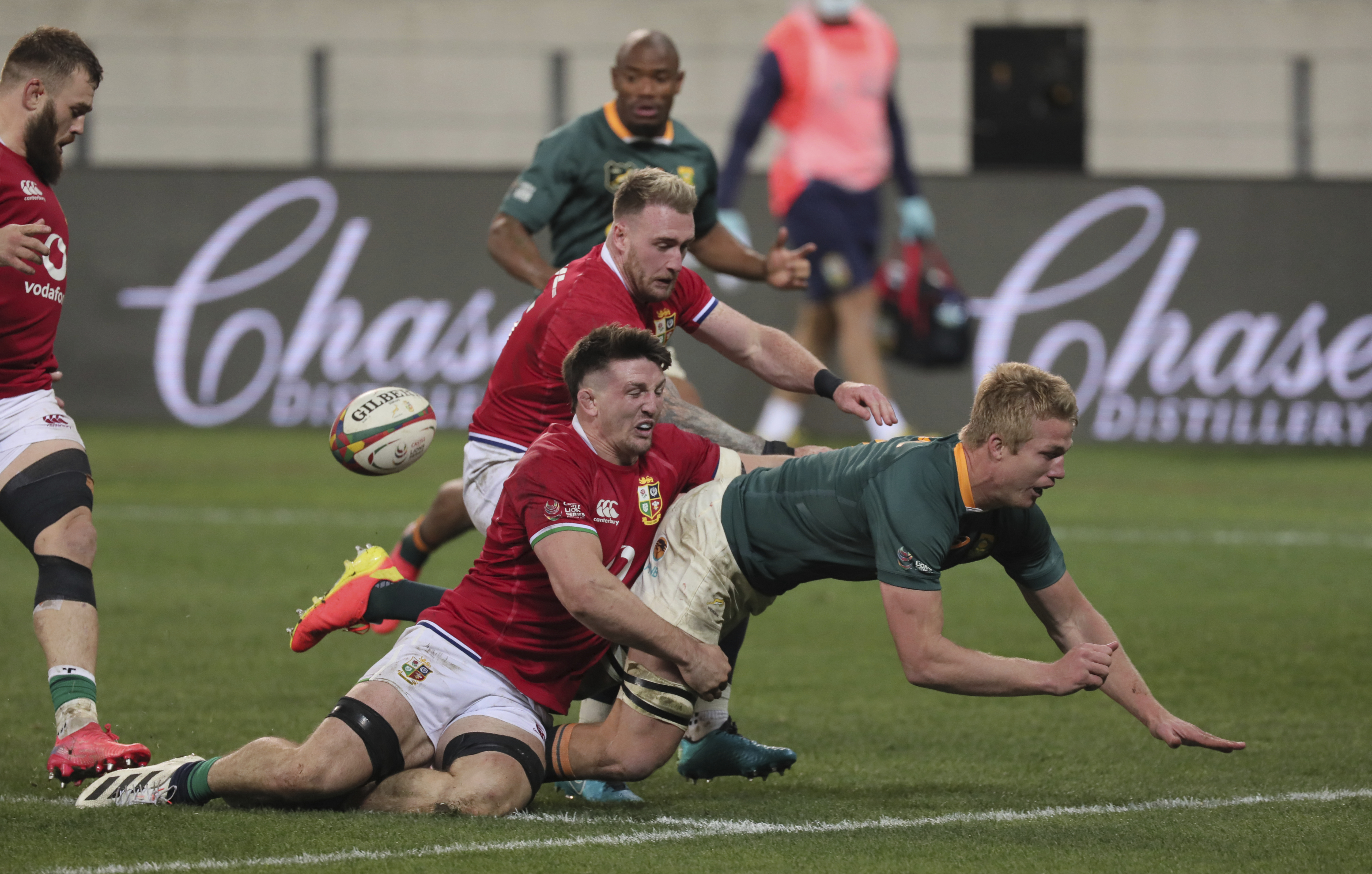 Key Springboks duo doubtful for 3rd Lions test