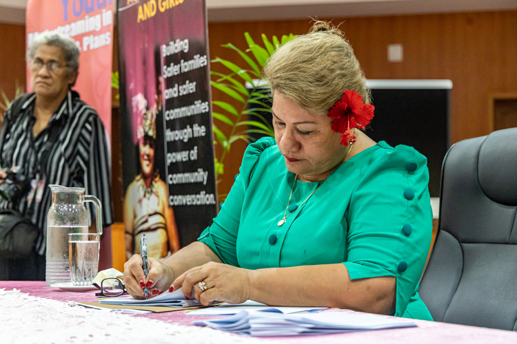 Government tightlipped on fund's proposed policy