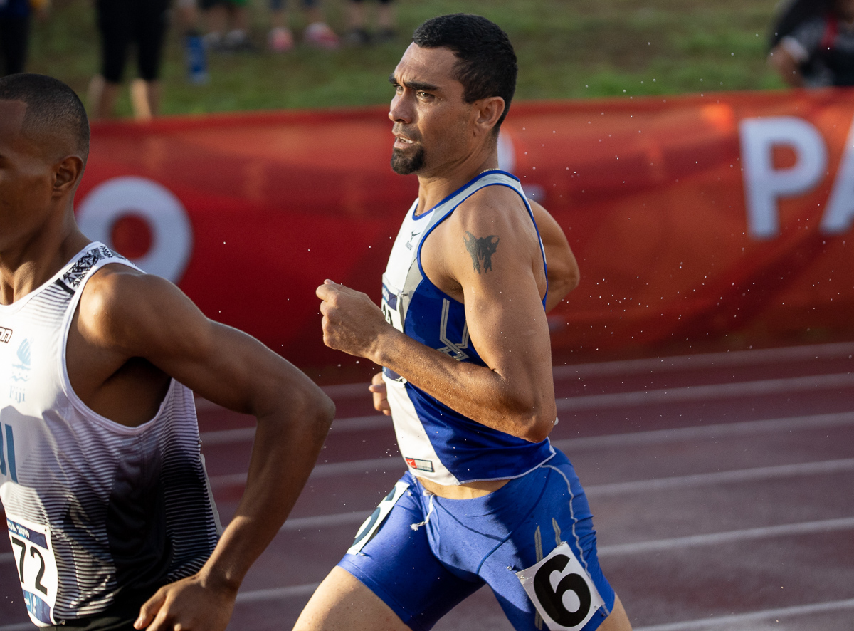 Curreen runs conservatively in 800m 