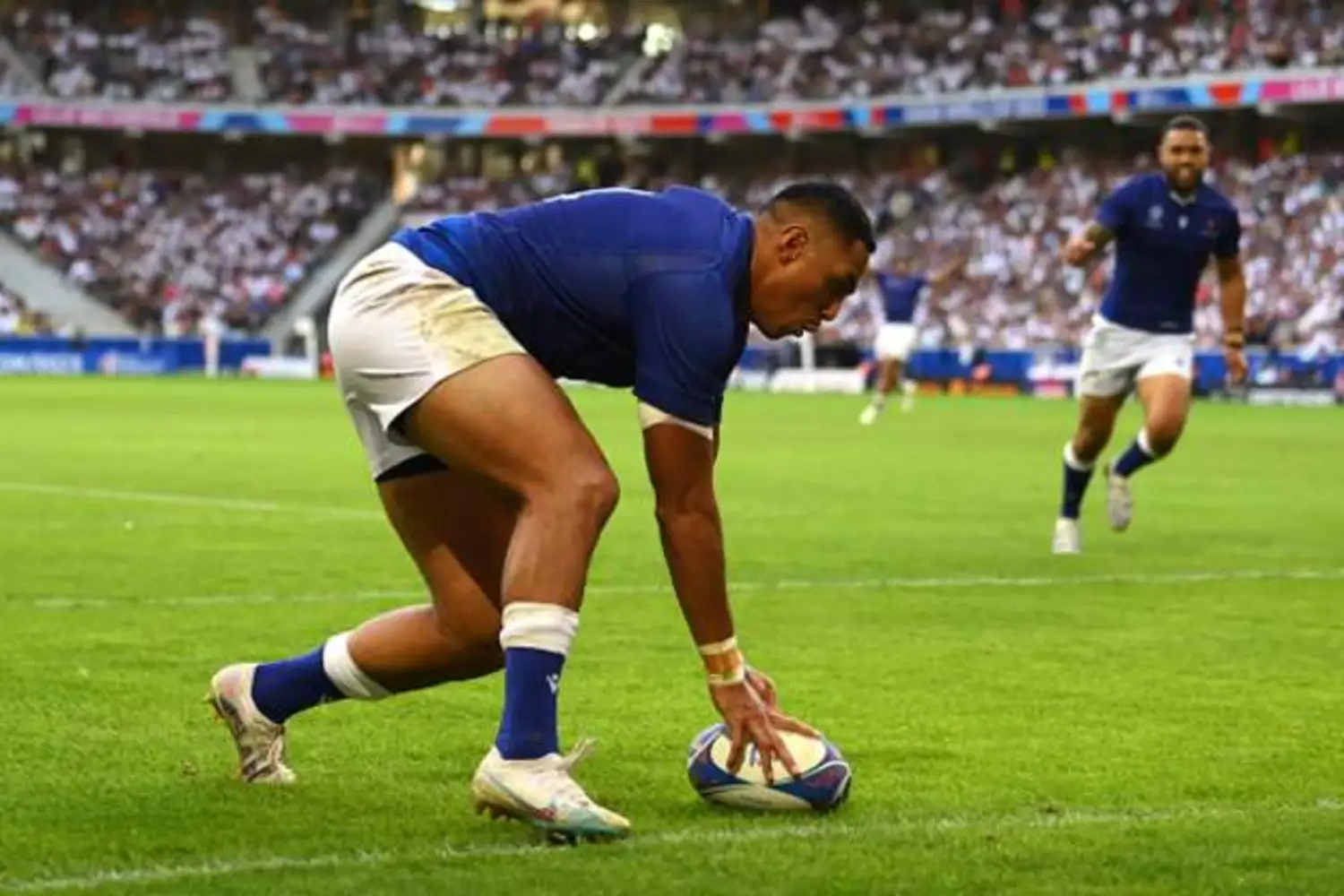 Brilliant Manu Samoa go down to England