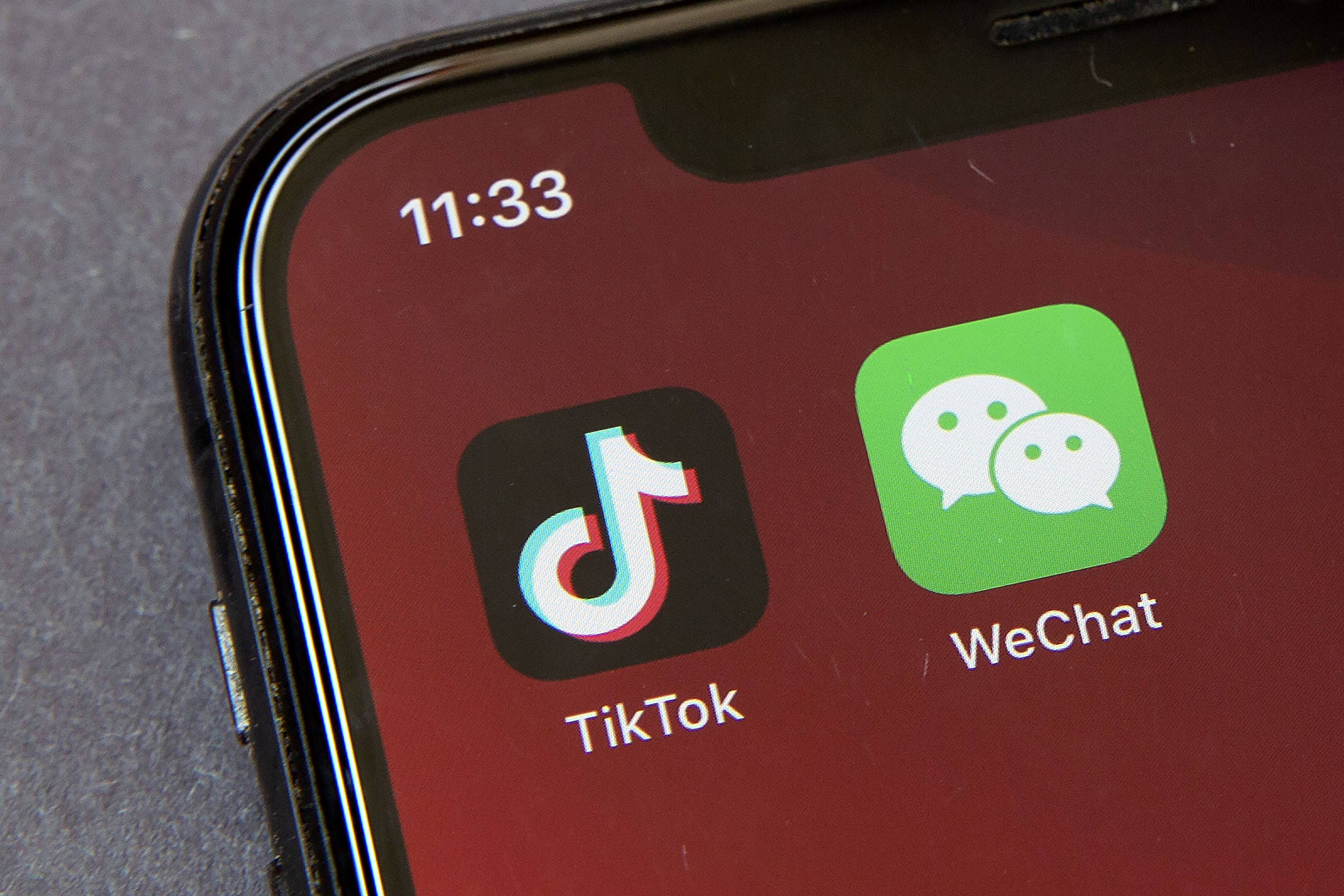 US bans WeChat, TikTok citing privacy, national security