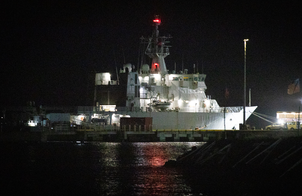 Skies clear for New Zealand P.M.'s Tokelau departure