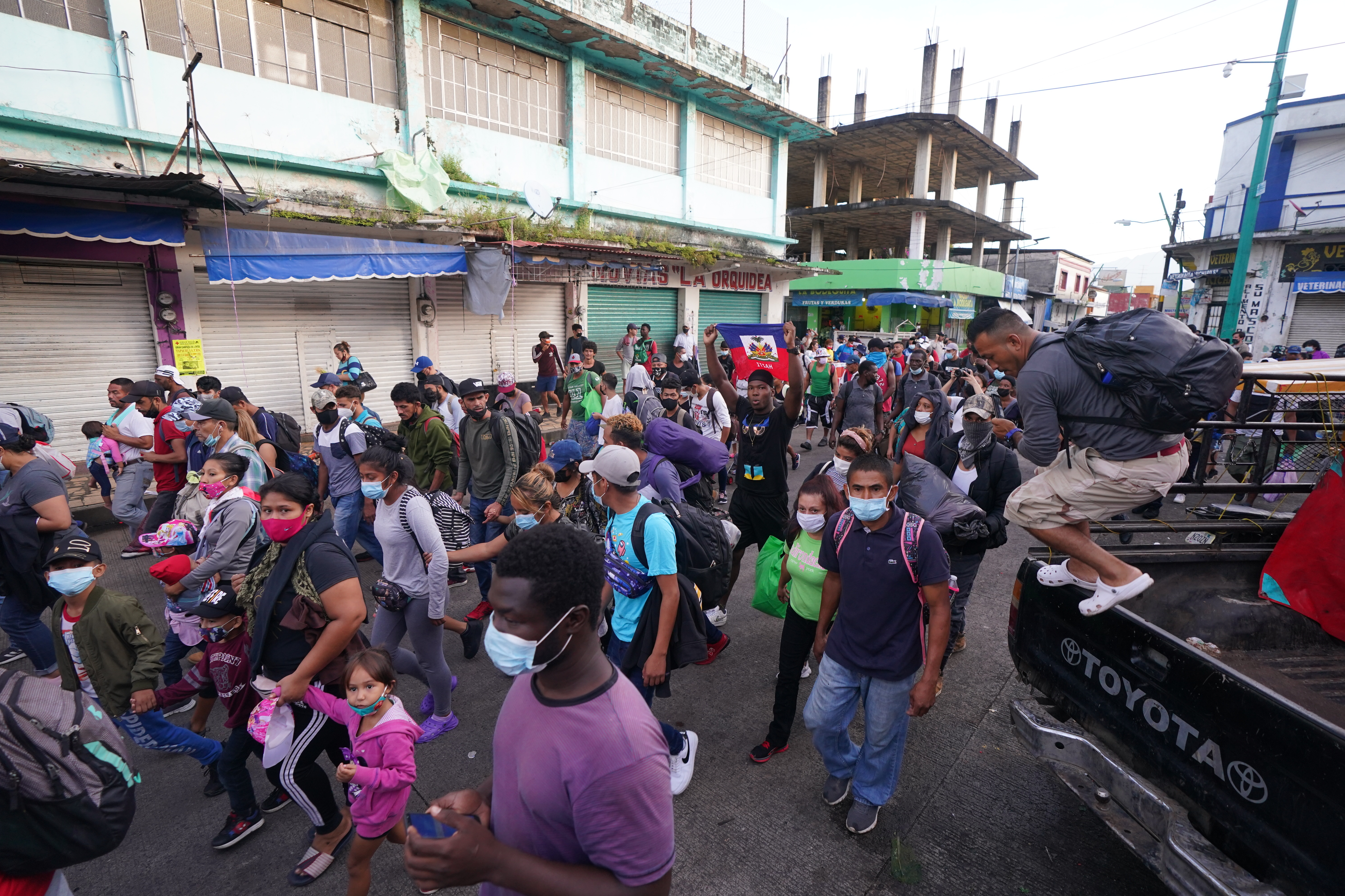 Court halts use of health order to expel migrant families 