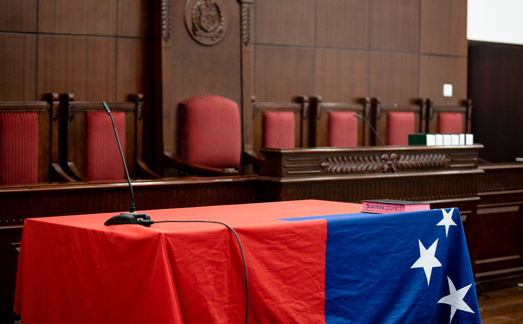 Lawyers warned against mocking judiciary