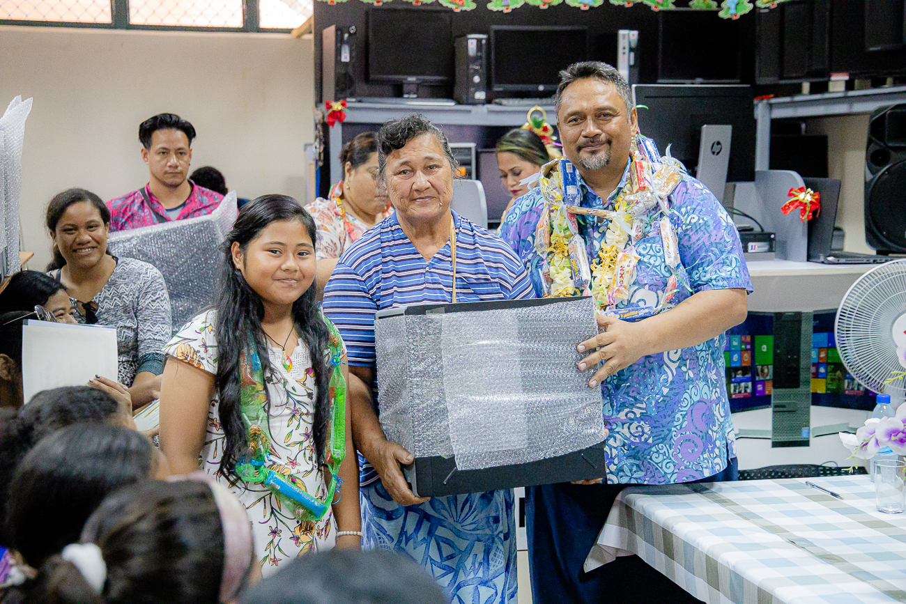 ICT graduates take home workstations