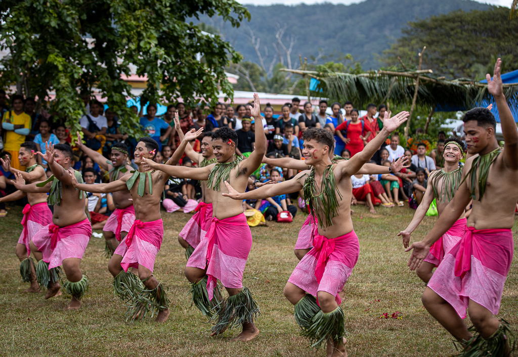Samoa College treats visiting peers to cultural experience