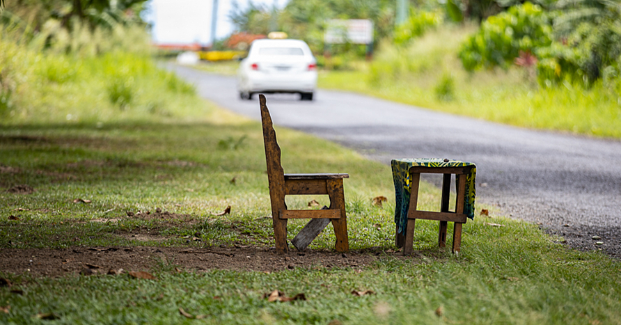 A.G. to draft law on permanent Sunday business closure 