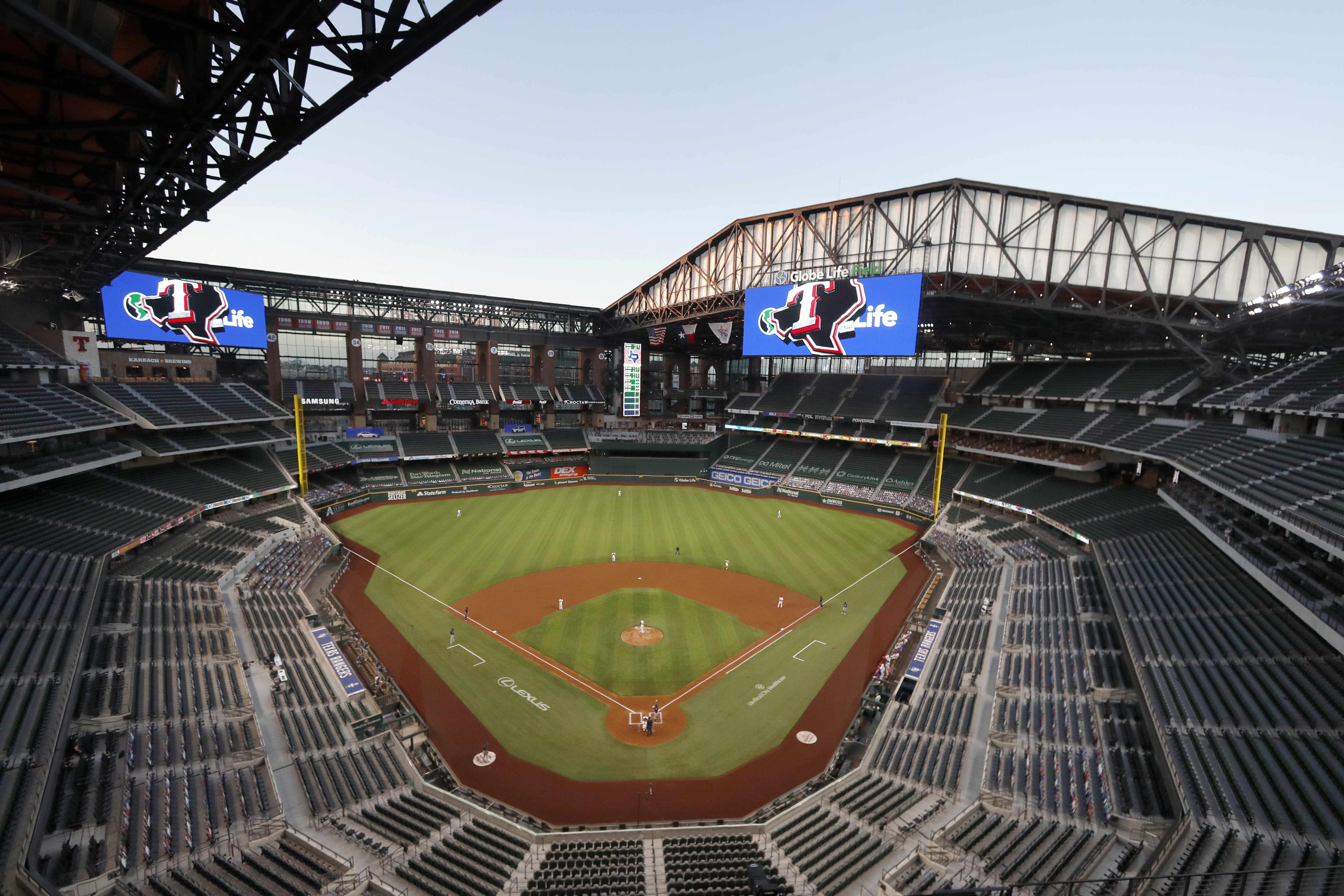 World Series at Arlington, first time at one site since 1944