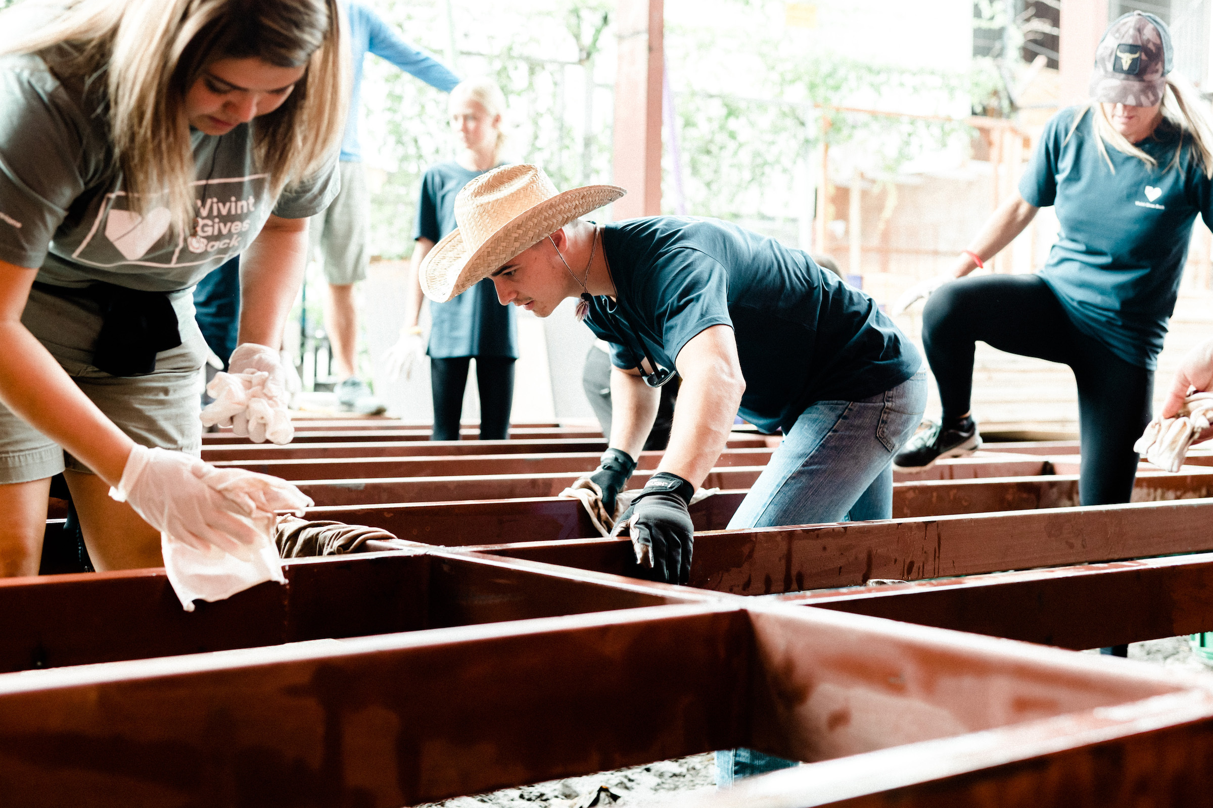 Vivint Smart Home Wins Gold Halo Award for Outstanding Corporate Social Responsibility