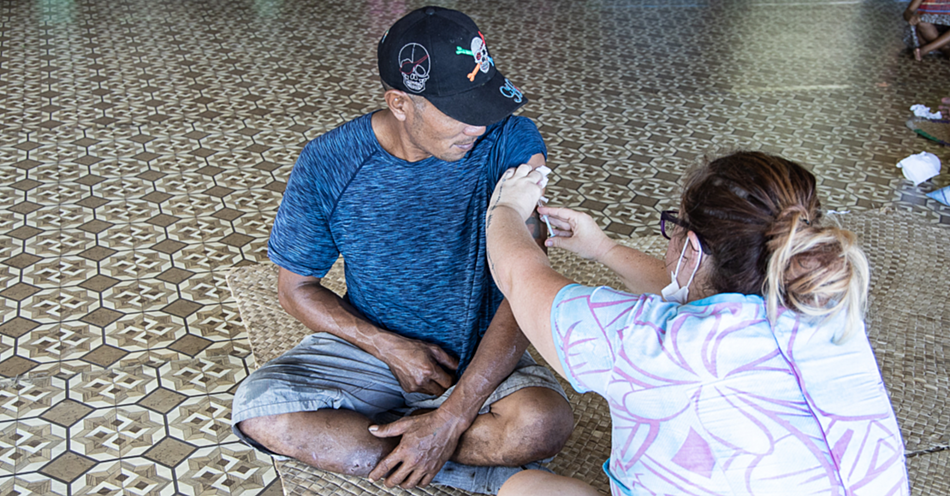 “There will be no plague:” Mobile units take vaccines to hundreds of households each