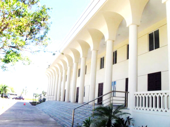 Taxi driver to be stripped off license over theft 