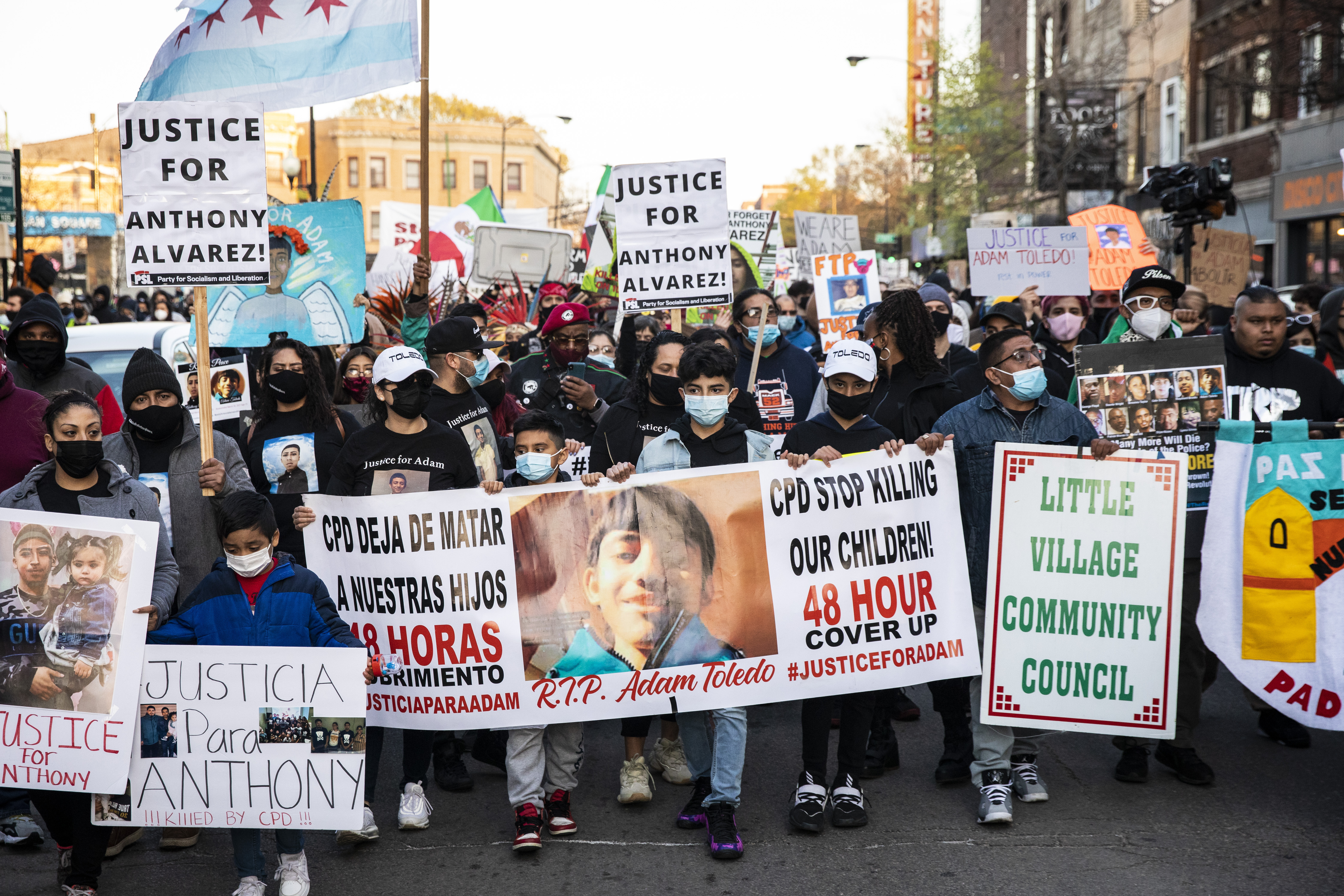 Vigil, 'peace walk' in Chicago after police shooting of boy