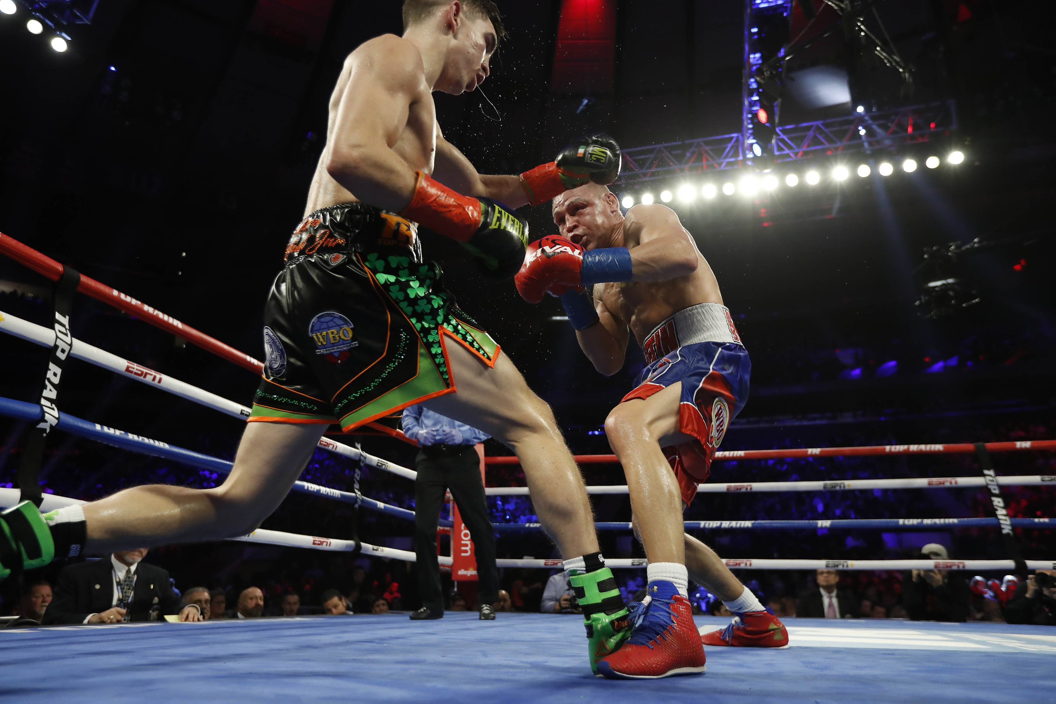 Teofimo Lopez wins title, Conlan avenges Olympic defeat