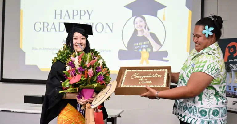 Pacific send-off for Korean climate intern 