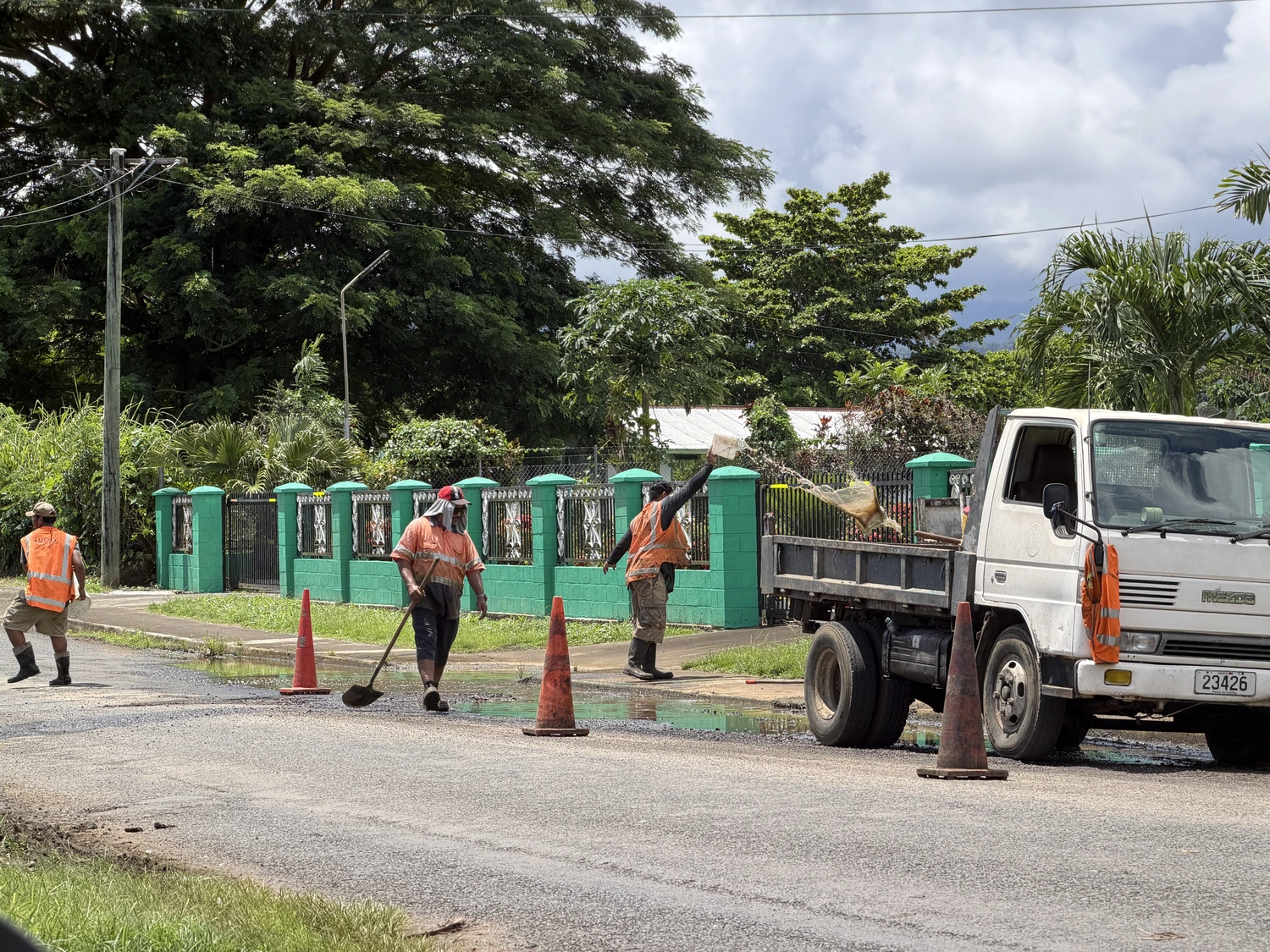 LTA repairs potholes at Siusega 
