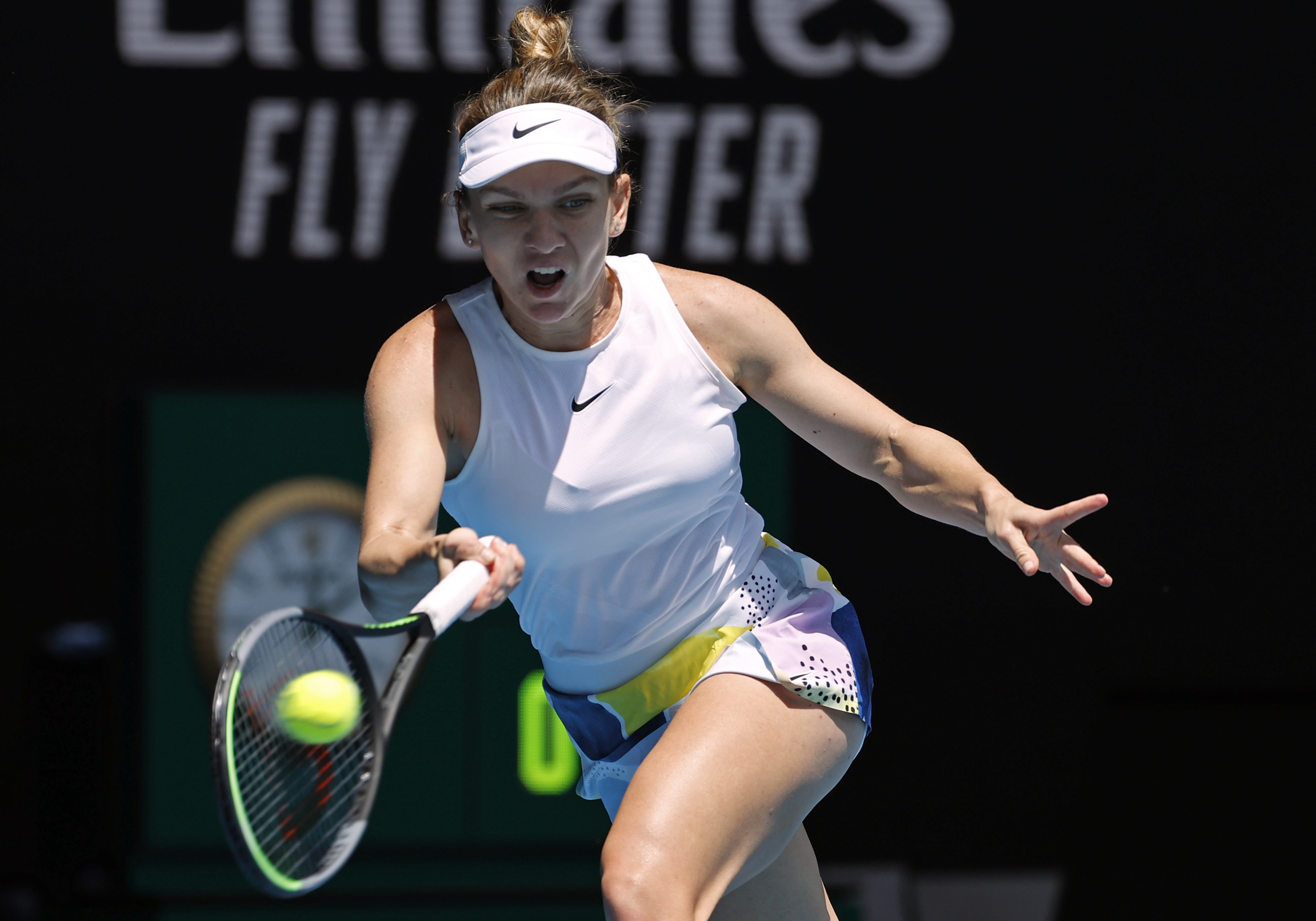 The Latest: Simona Halep into Australian Open quarterfinals