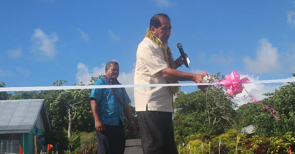 Cabinet tours Savai'i, opens six new roads