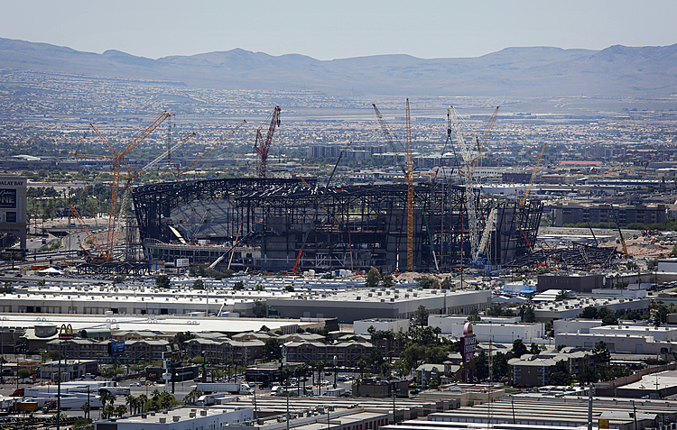 Raiders in spotlight as NFL preseason begins