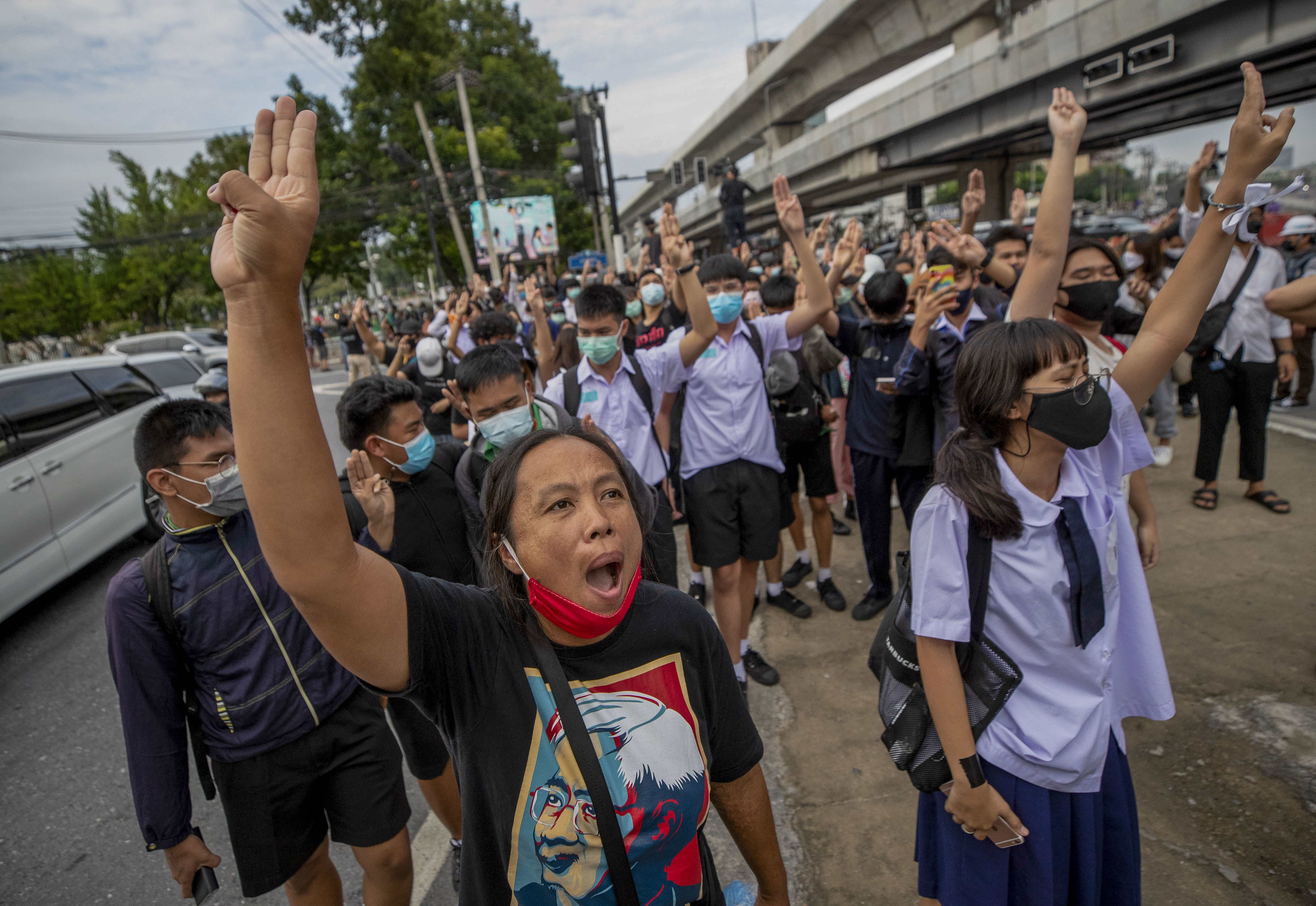 Thai authorities seek to censor coverage of student protests
