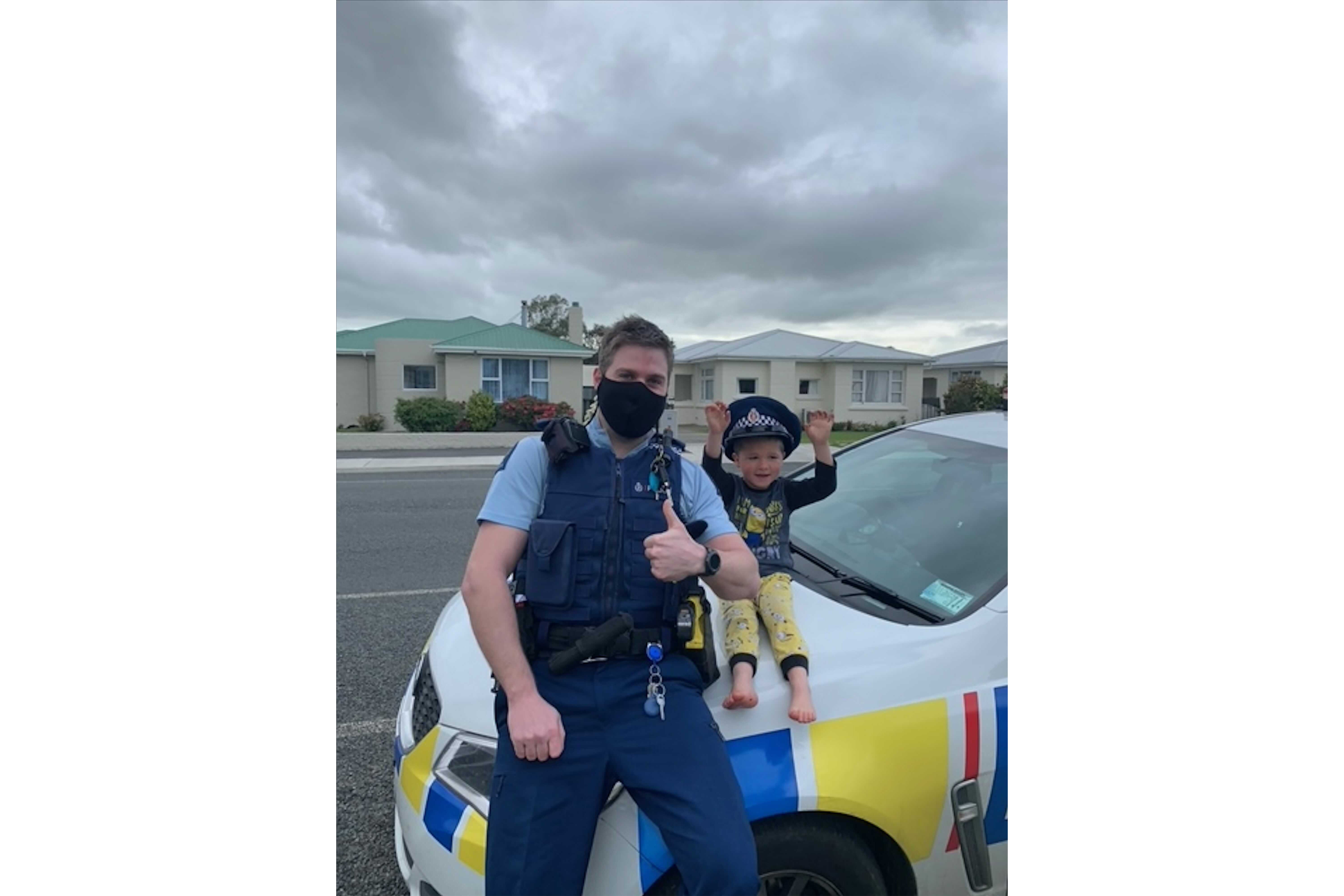 NZ police answer 4-year-old's call, confirm toys are cool