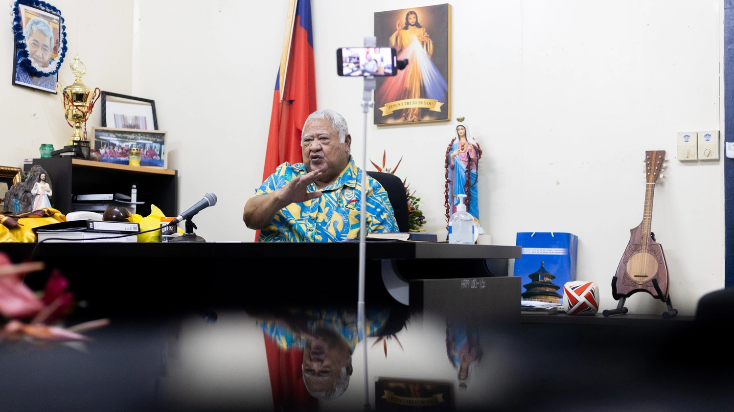 Tuilaepa challenges road closure decision 