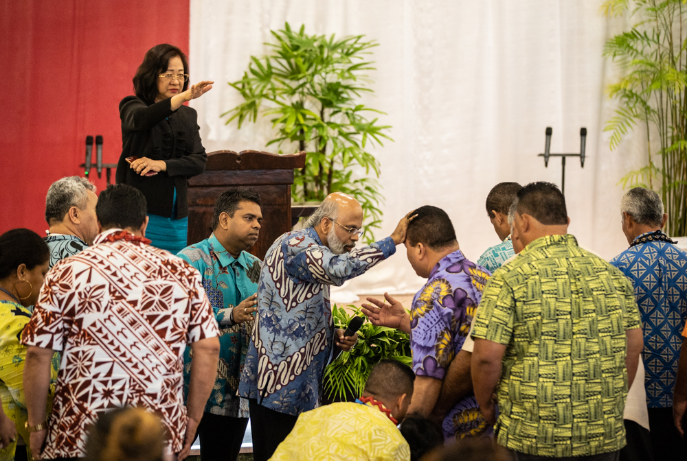 "Heavens are open over Samoa" 