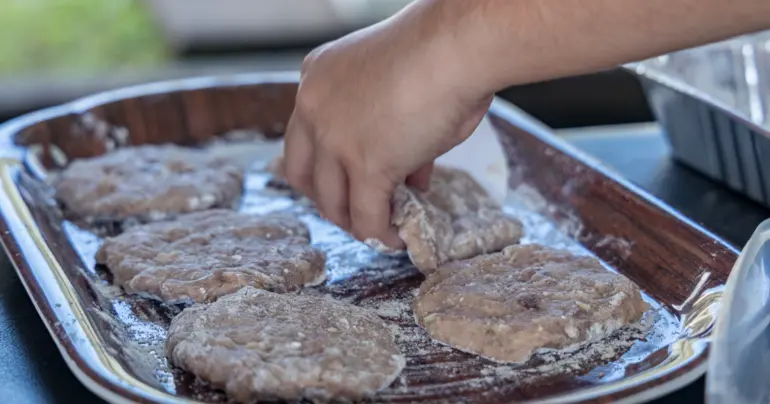 Students continue to provide lunch for teachers