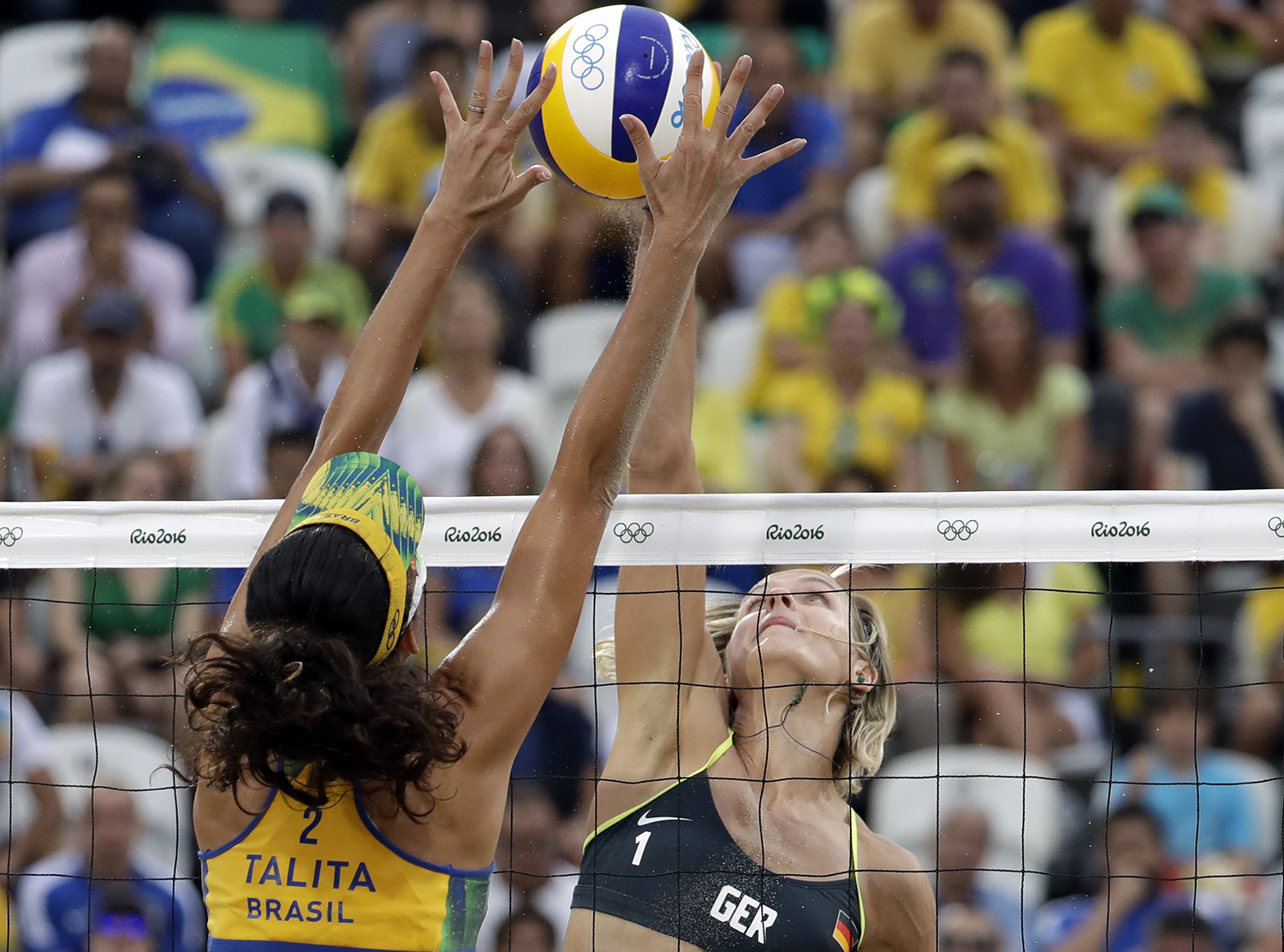 Zuckerberg flubs details of Facebook privacy commitments