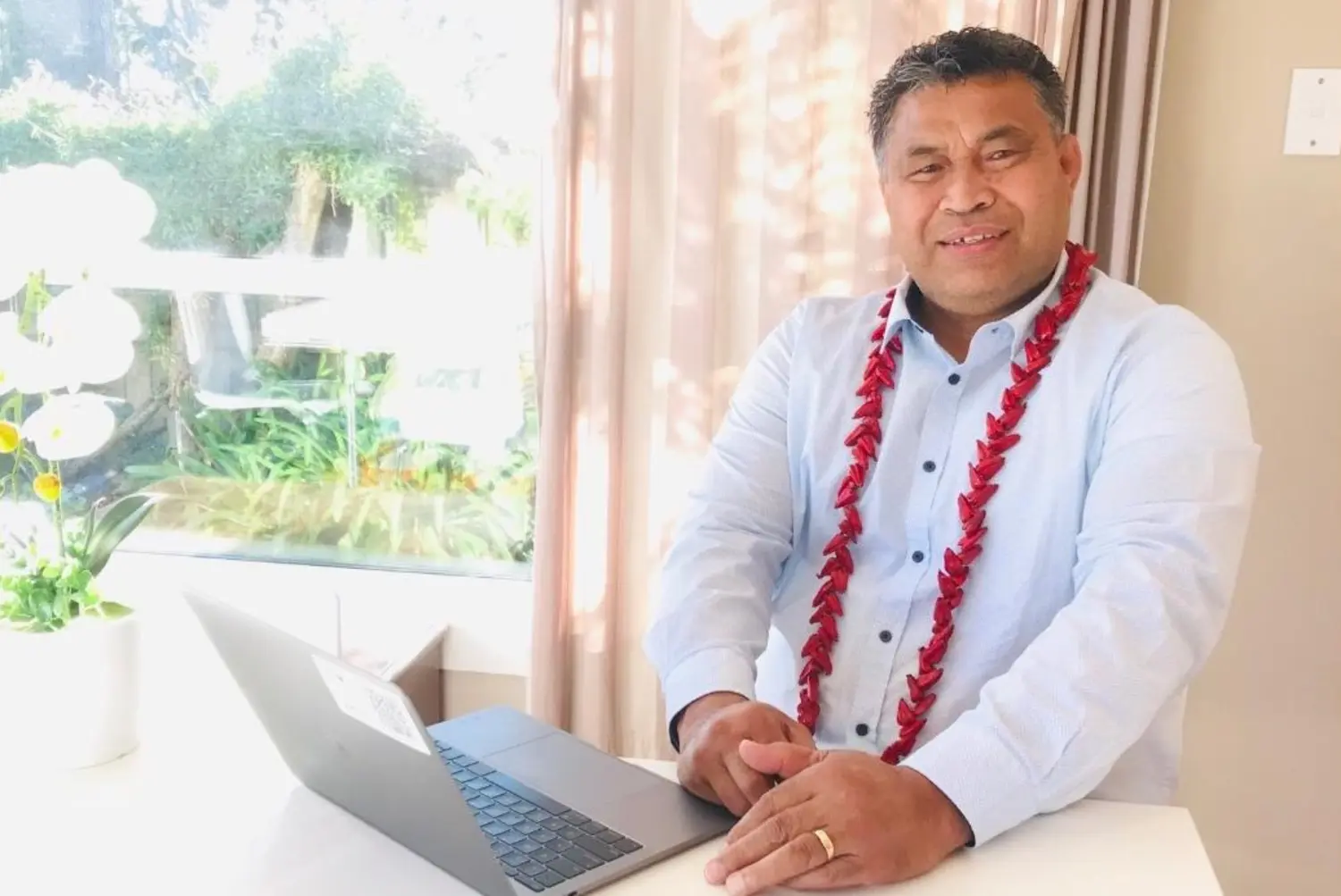 Samoan academic scoops double awards