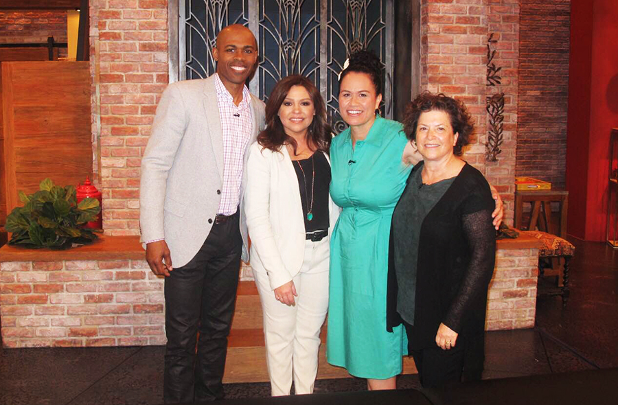 Trump, Clinton look to widen leads in western state voting